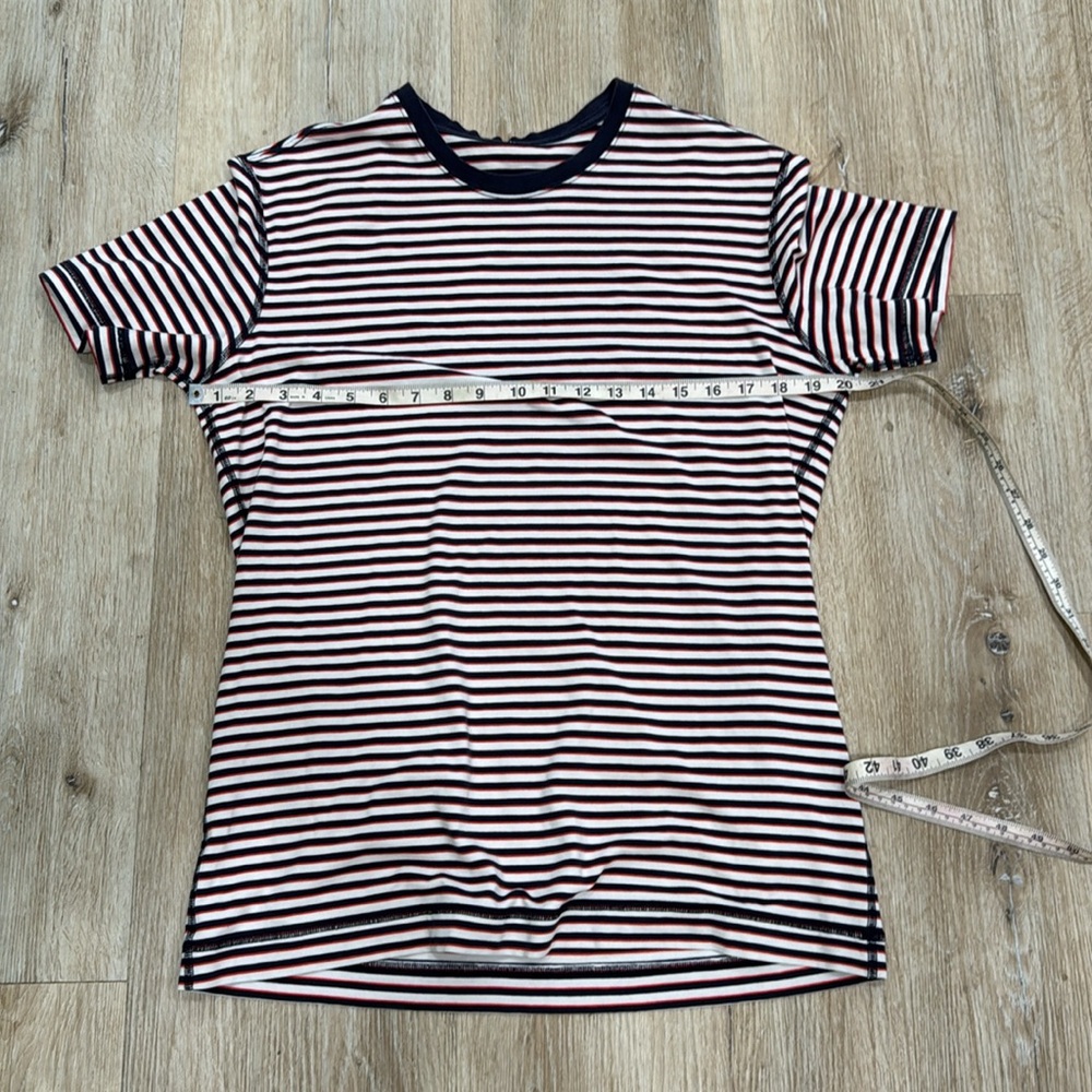 Lululemon Five Year Basic Tee Crew Neck Red White… - image 5